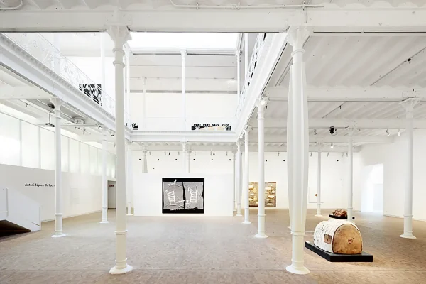 Fundació Antoni Tópies -Eixample-